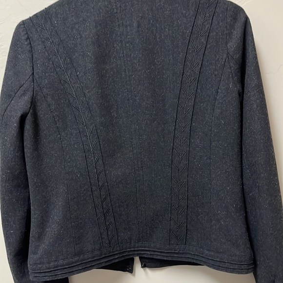 Chicos wool blend cropped jacket.  Size small. Great detailing. Hook/eye close - Picture 6 of 6